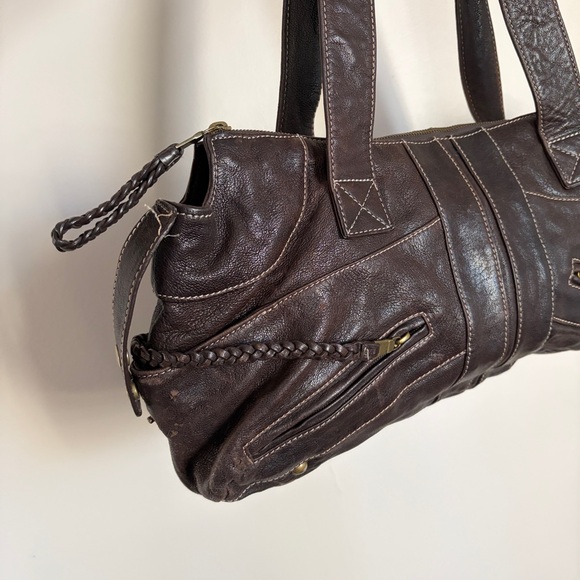 Danier dark brown genuine leather duffle shoulder bag - Picture 4 of 15